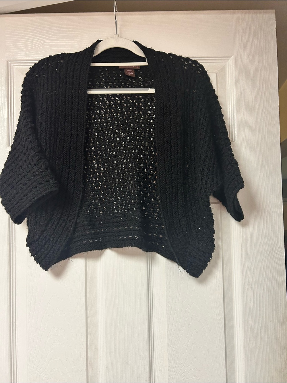 Hooked Up by IOT Black Open-Knit Cropped Shrug